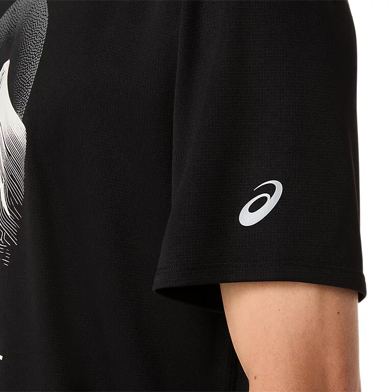 Performance Black/Carbon/Cream, reflective logo on left sleeve