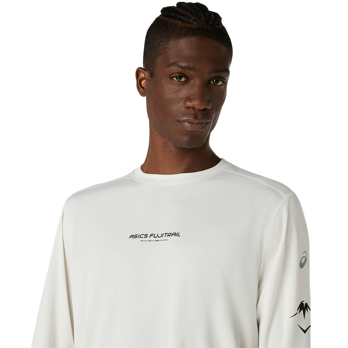 Cream, chest detail
