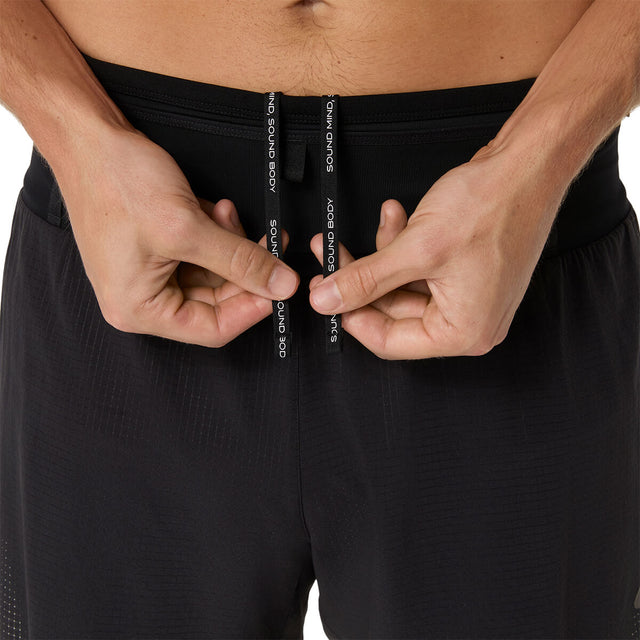 Performance Black, drawstring waist adjustment