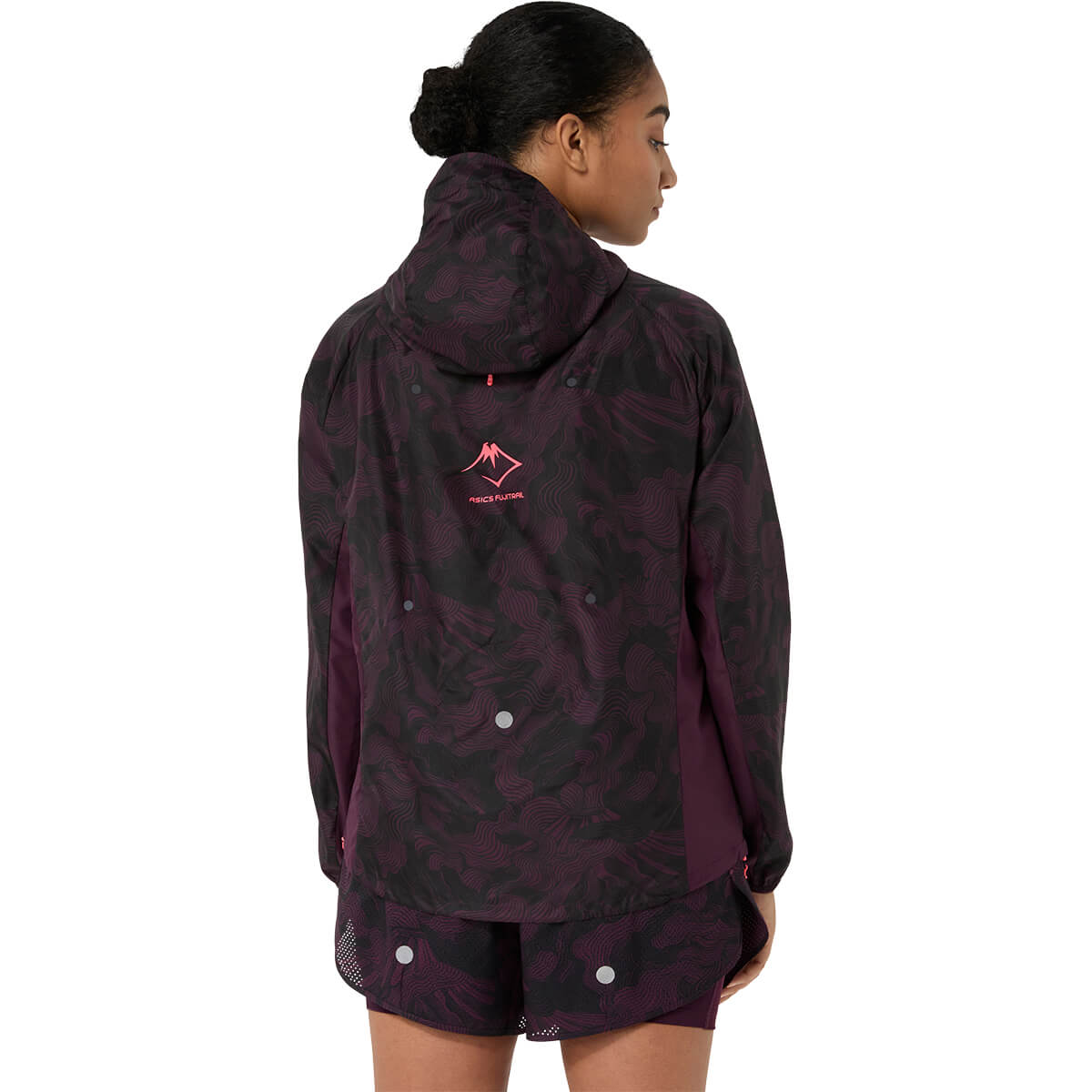 Dark Aubergine back, on model