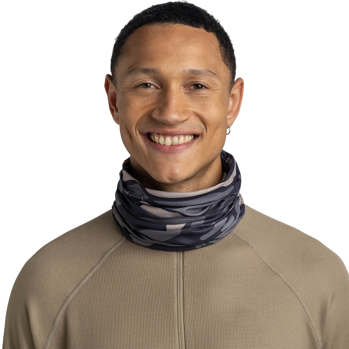 Osver Black worn around neck