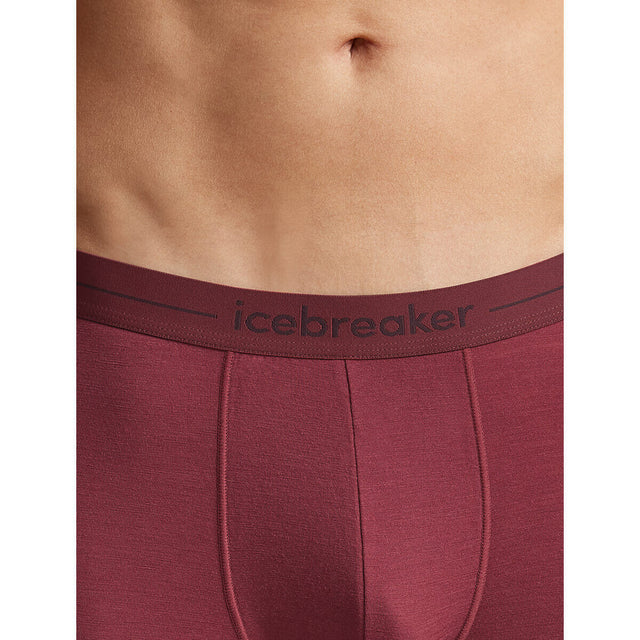 Port, front waist detail