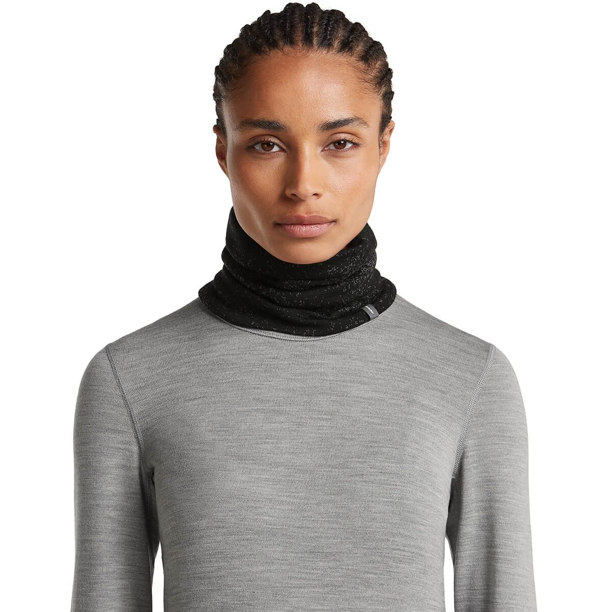 Black/Obsidian on female model, front view