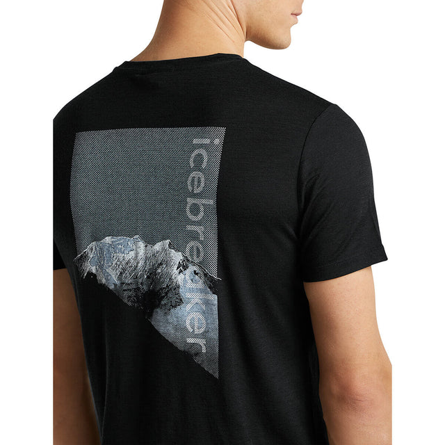 Black, back graphic detail, 3/4 view