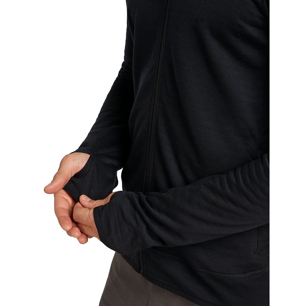 Black, thumbloop cuffs