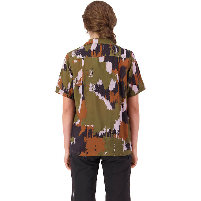 Glitch Camo back, on model