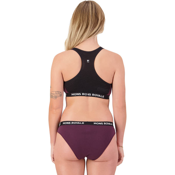 Fig/Black back, on model