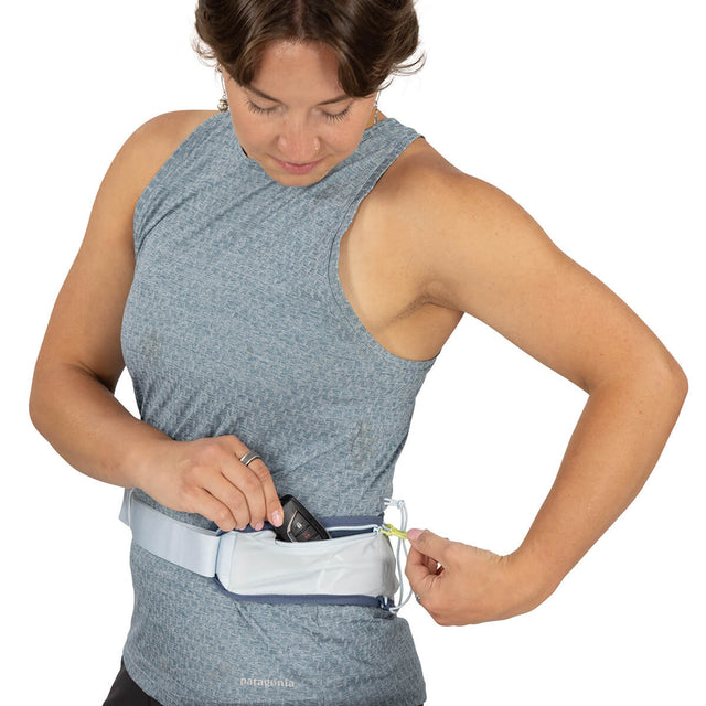 Dawn Blue, left side pocket in use