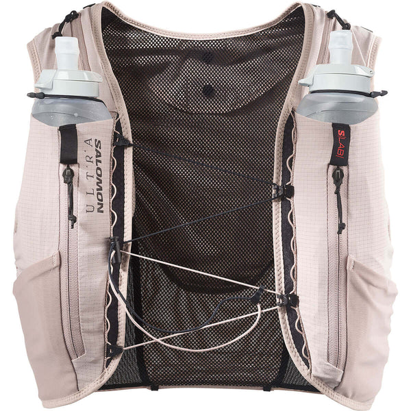 Goat/Black harness view with flasks