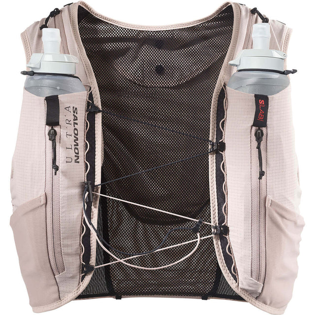 Goat/Black harness view with flasks