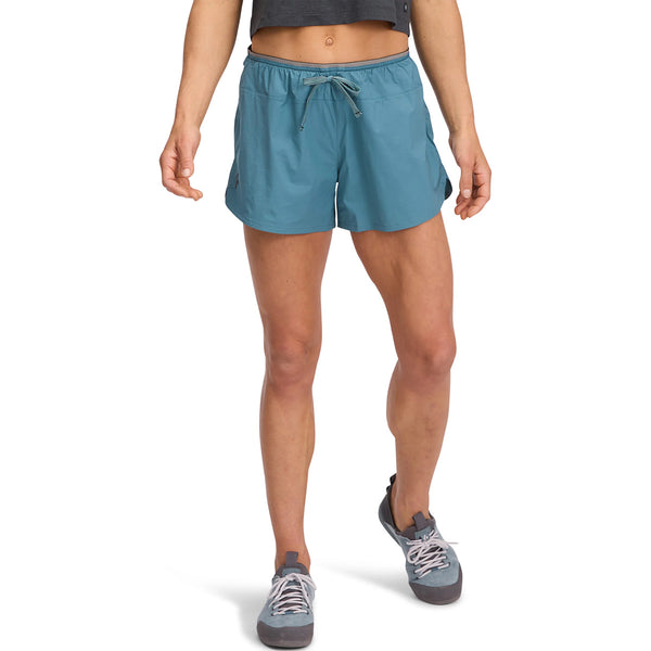 Distance Women's 4-inch Shorts