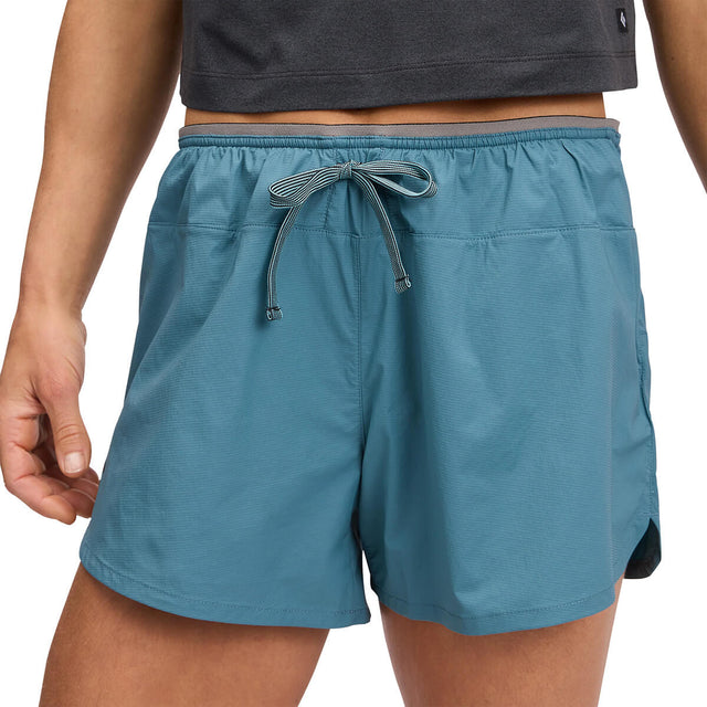 Distance Women's 4-inch Shorts