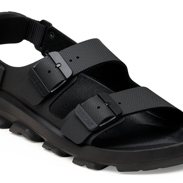 Apex Black 3/4 detail of straps and buckles