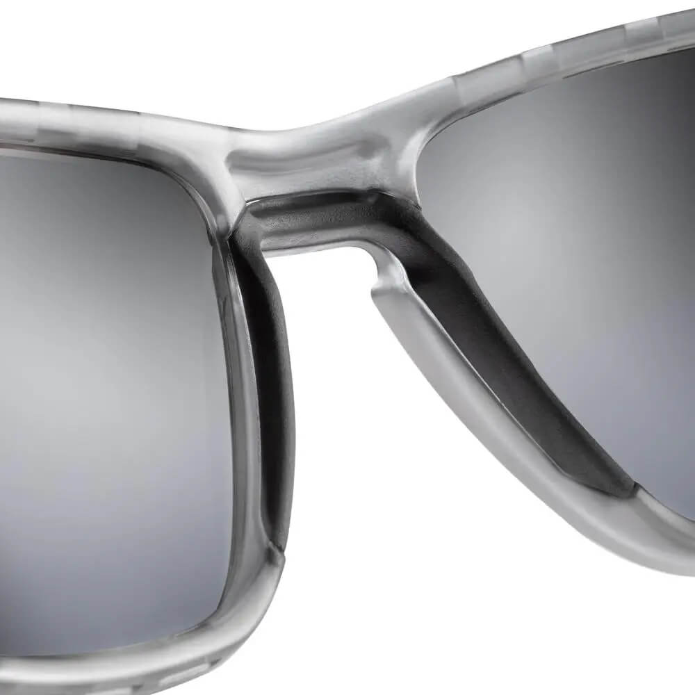 Shield M Sunglasses: Reactiv High Mountain 2-4 Lenses
