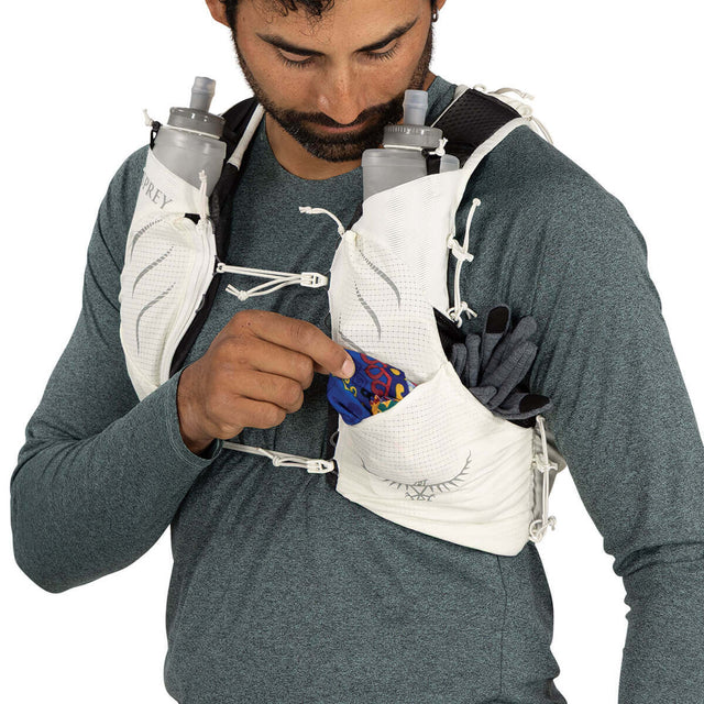 Mystery White left drop-in harness pockets in use
