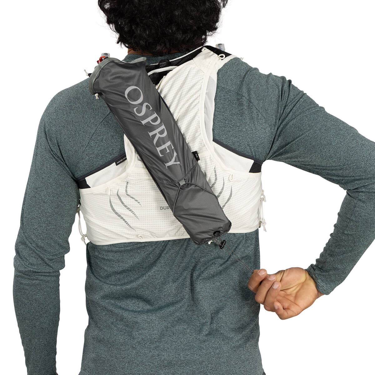 Mystery White adjusting quiver on back