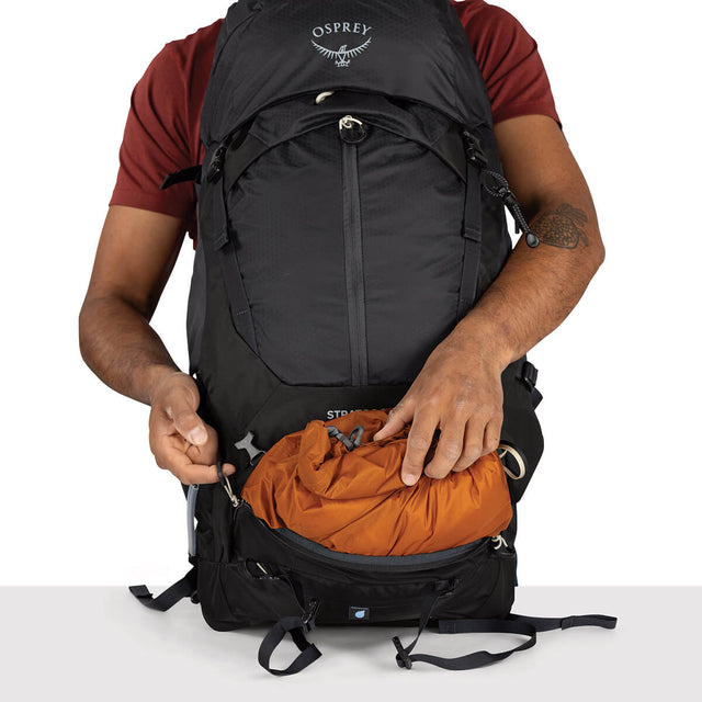Raven Black, access to collapsible bottom compartment