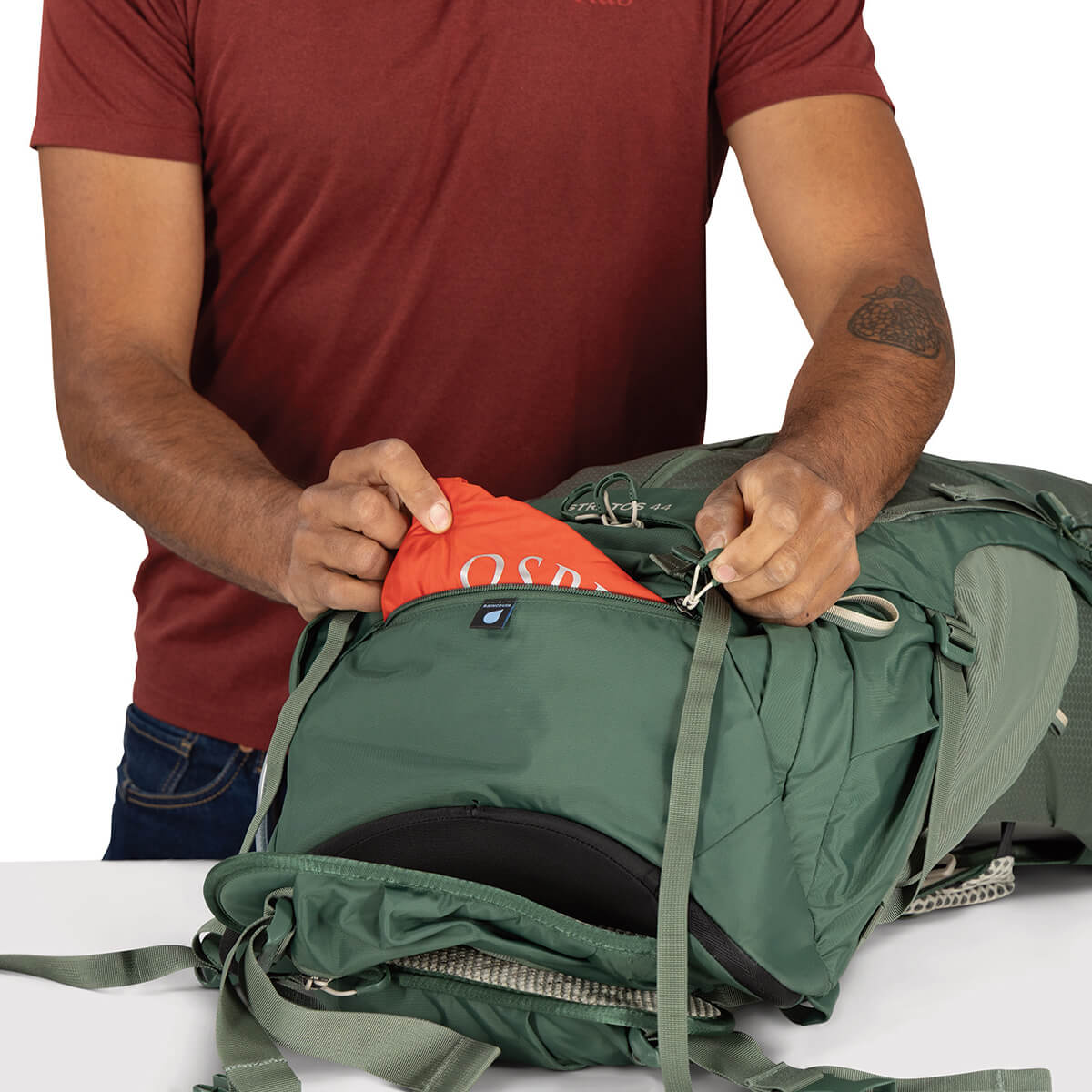 Pine Leaf Green raincover pocket at base