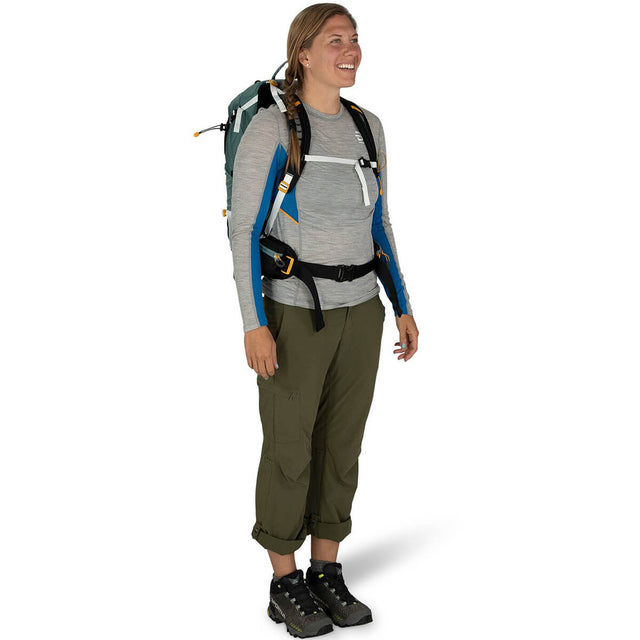 Sirrus 24 Women's Tramping Daypack