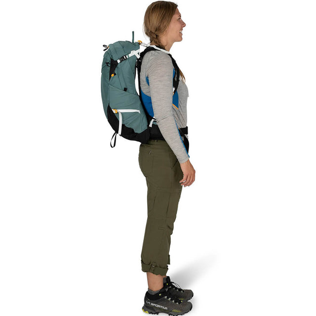 Sirrus 24 Women's Tramping Daypack