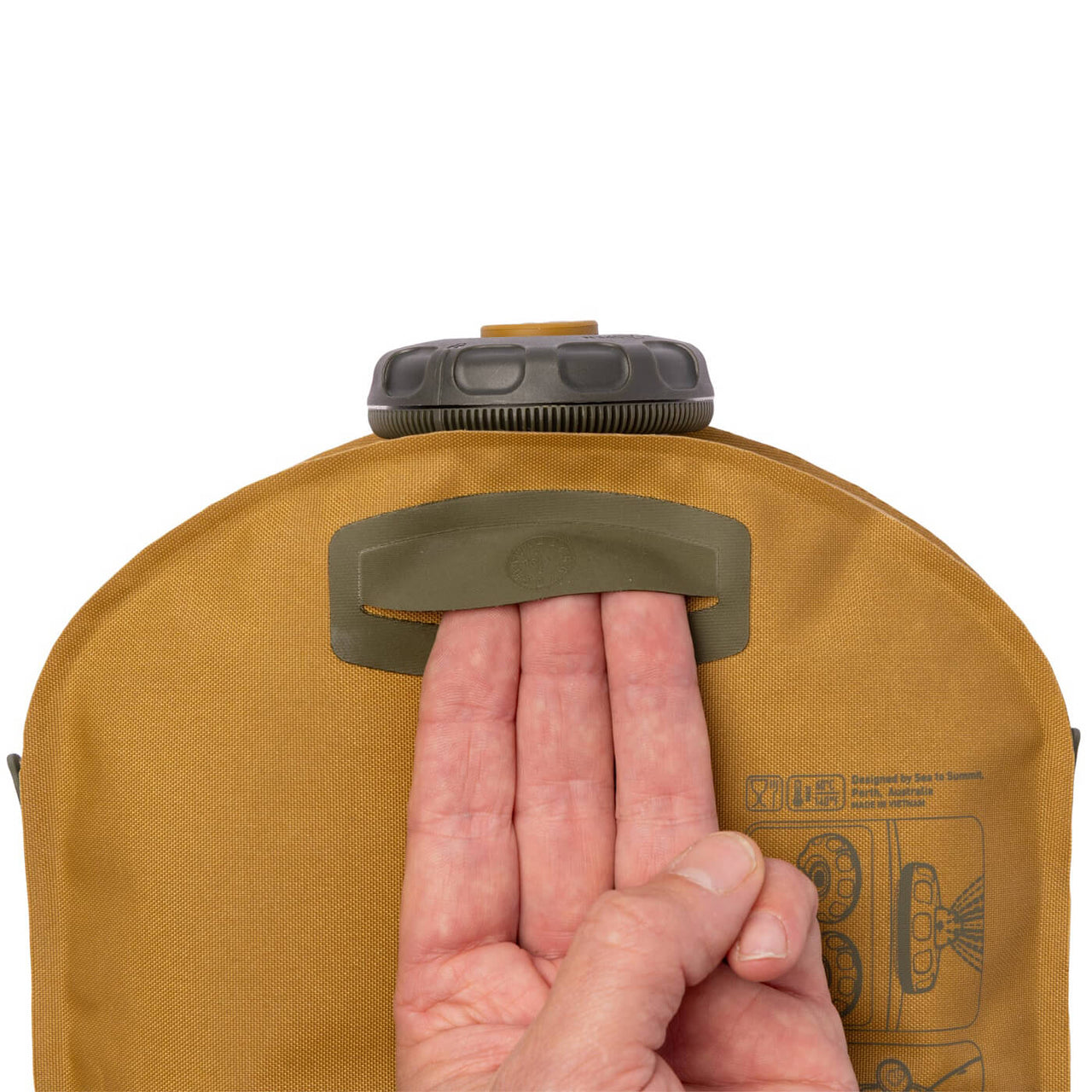 Low-profile handle