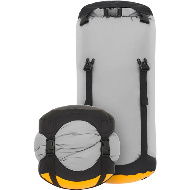 High Rise 13 Litres packed and next to compressed version
